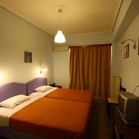 Siagas 3* Agioi Theodoroi (Corinthia)