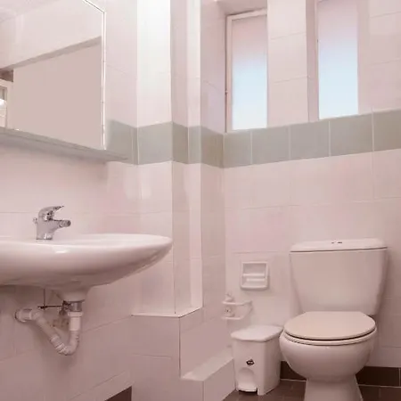 Siagas Agioi Theodoroi (Corinthia)