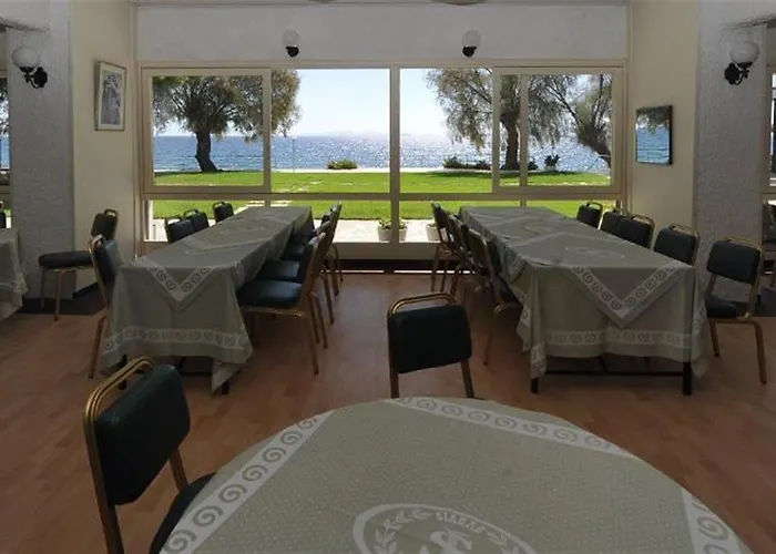 Siagas Hotel Agioi Theodoroi (Corinthia)