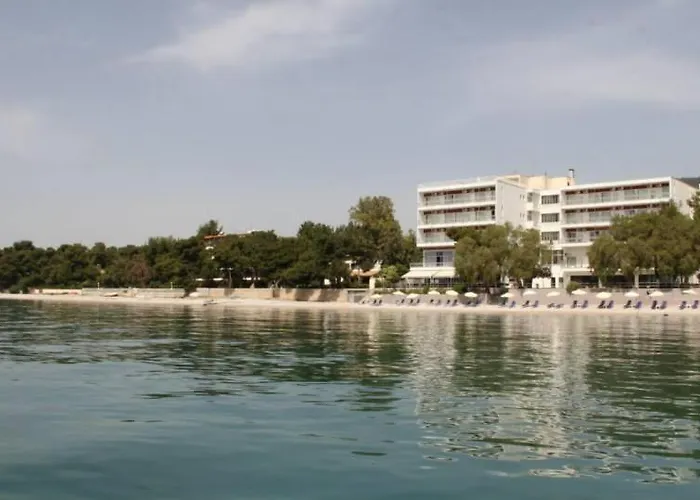 Siagas 3* Agioi Theodoroi (Corinthia)