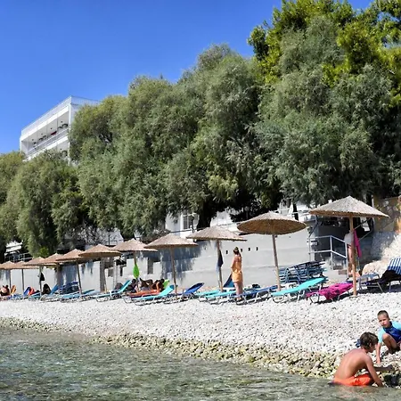 Siagas Beach Hotel Agioi Theodoroi (Corinthia)