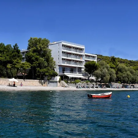 Siagas Beach Agioi Theodoroi (Corinthia)