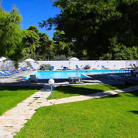 Siagas Beach Hotel Agioi Theodoroi (Corinthia)