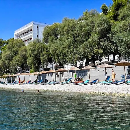 Siagas Beach Hotel 3*