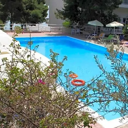 Siagas Beach Agioi Theodoroi (Corinthia)