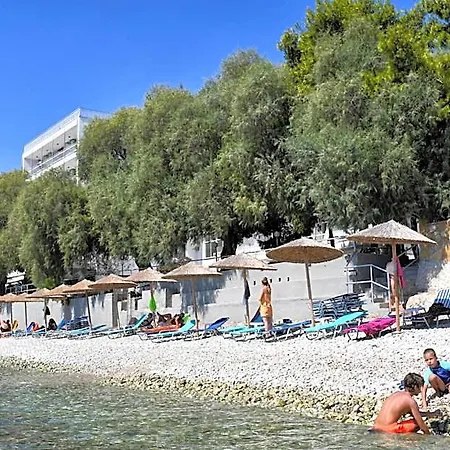 Siagas Beach Agioi Theodoroi (Corinthia)