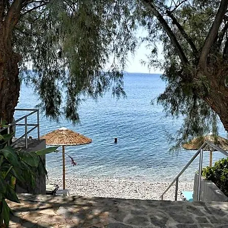 Siagas Beach Agioi Theodoroi (Corinthia)