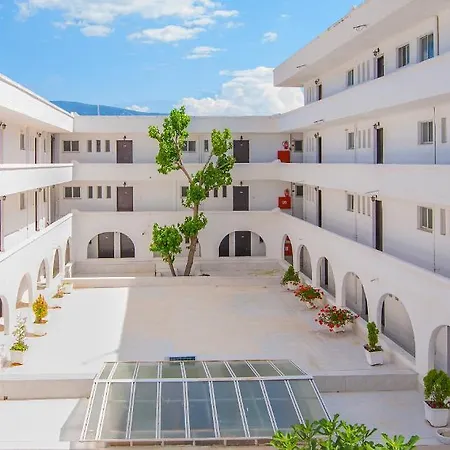 西亚加斯海滩酒店 3* 圣塞多罗伊