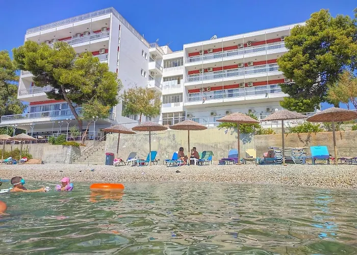 Siagas Hotel Agioi Theodoroi (Corinthia)