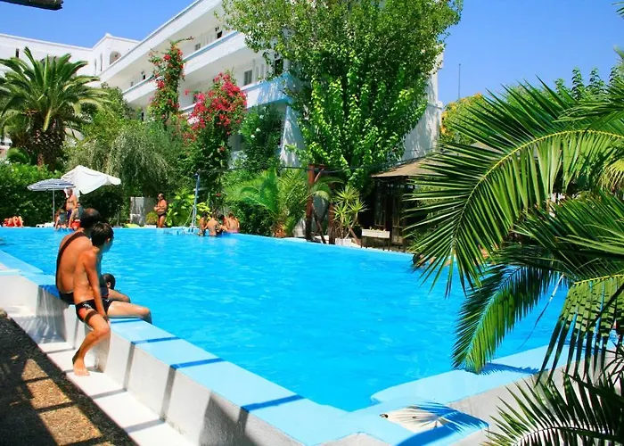 Siagas 3* Agioi Theodoroi (Corinthia)